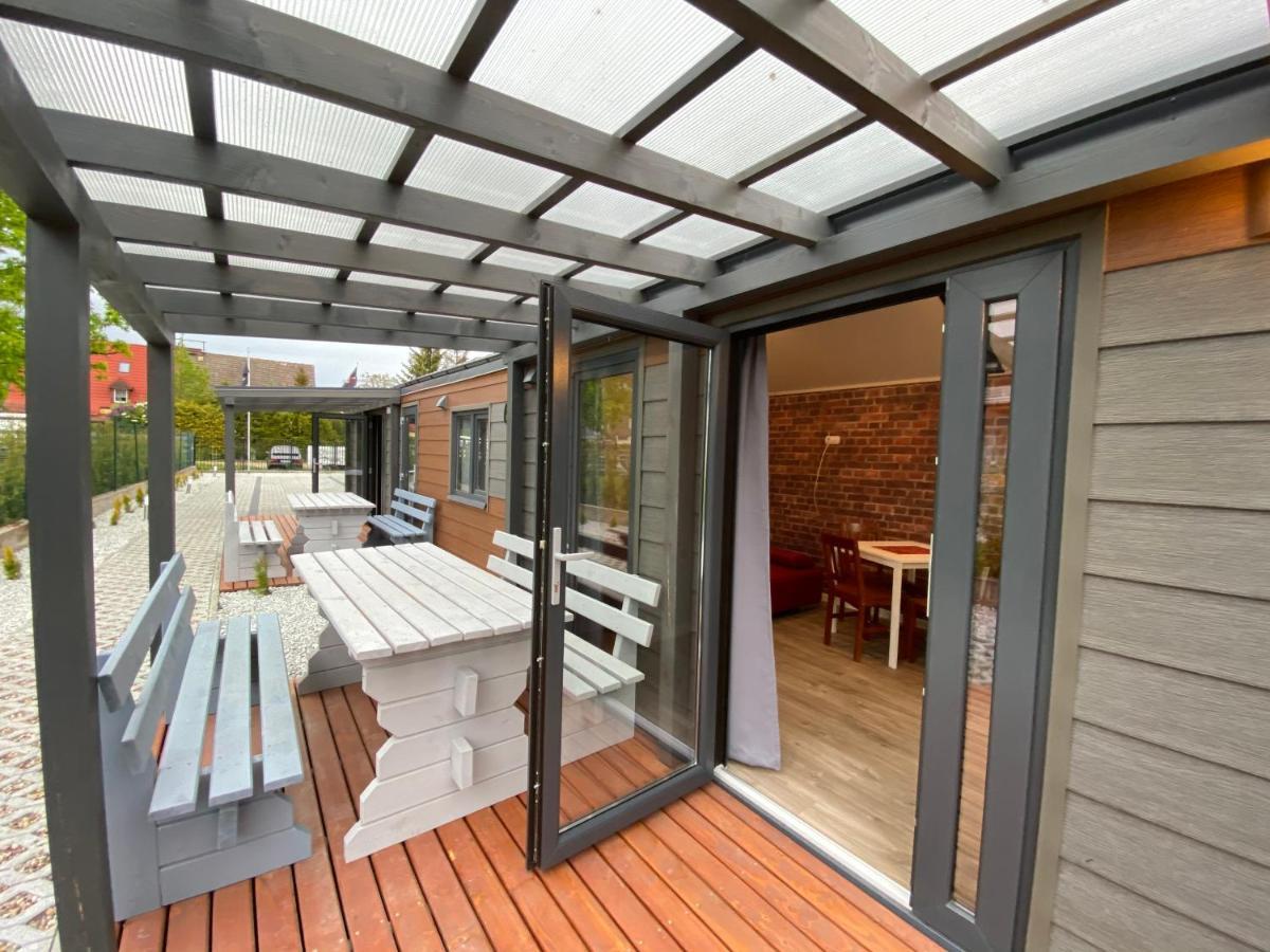 Domy Nad Morzem - Chata Pirata- Tiny House Dziwnow Exterior photo